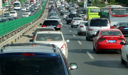 Amenda minima pentru soferi va ajunge la 200 de lei in 2014 Amenda minima pentru soferi va ajunge la 200 de lei in 2014
